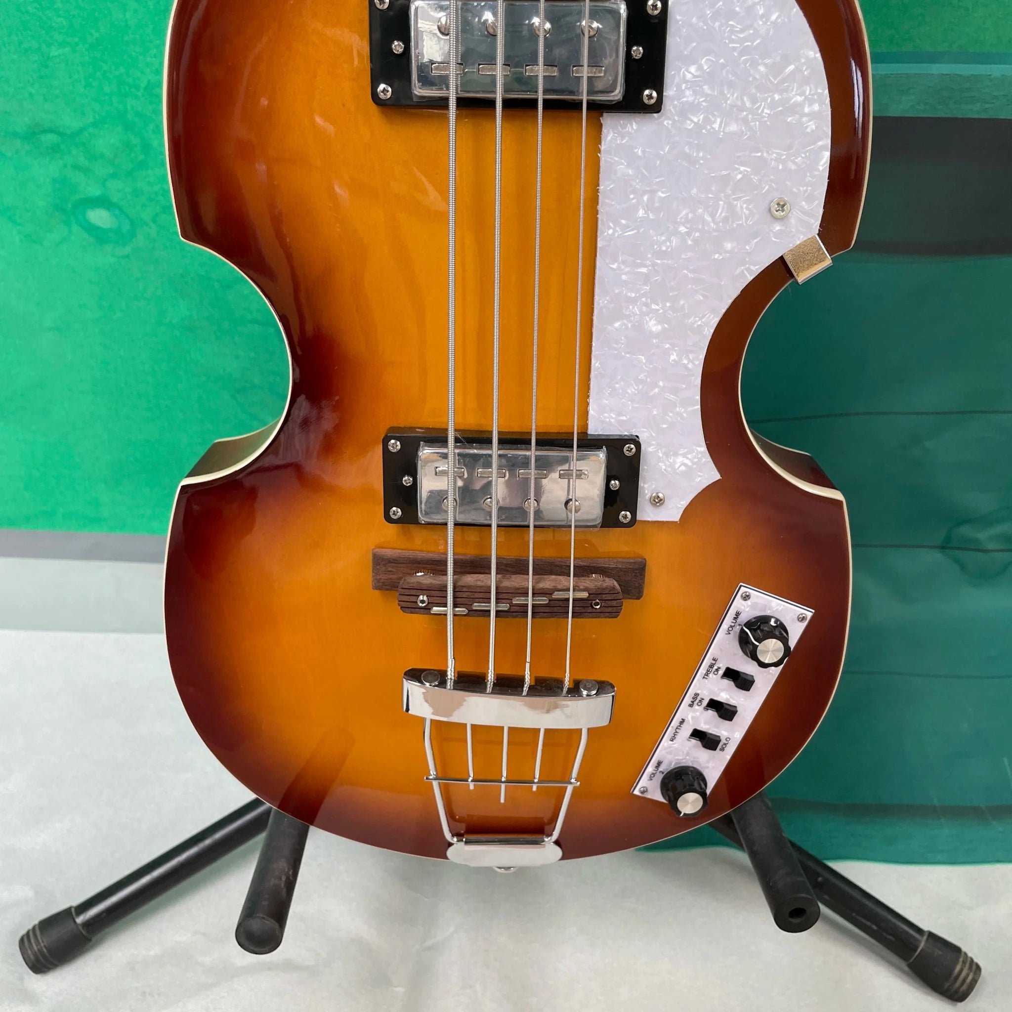 4-string electric bass guitar violin-style body, white pickguard, silver hardwareguitars ,ideal for beginner players guitarra - Shubert Online Store