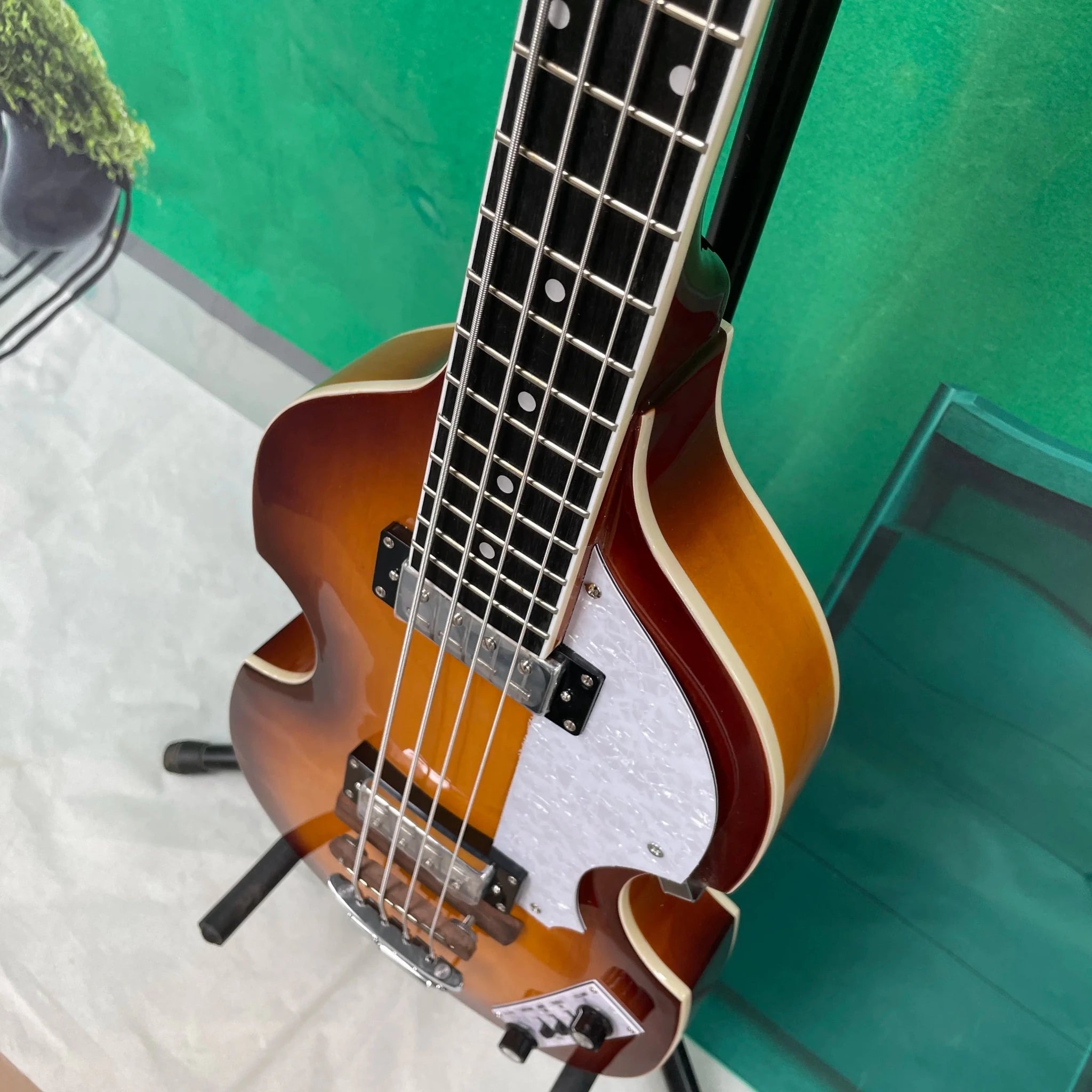 4-string electric bass guitar violin-style body, white pickguard, silver hardwareguitars ,ideal for beginner players guitarra - Shubert Online Store